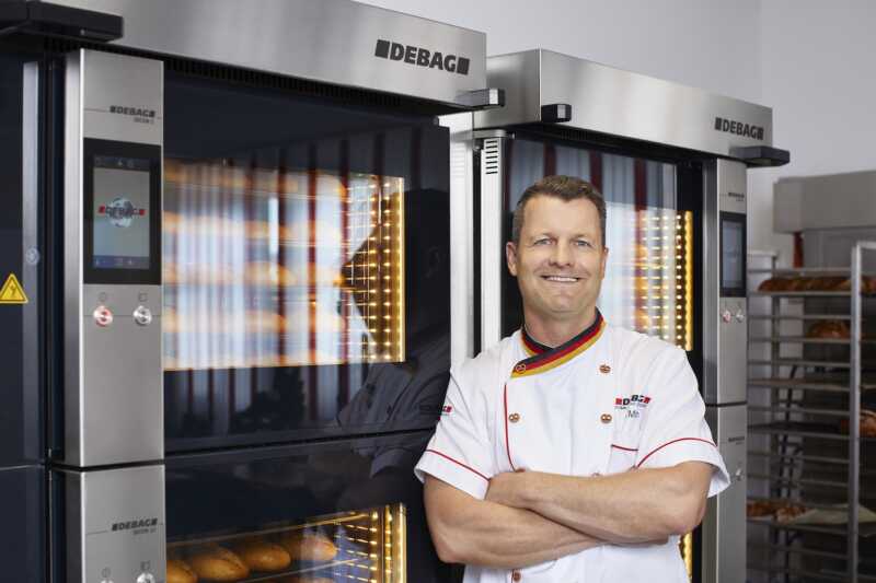 Vorschau INTERNORGA 2022: DEBAG präsentiert breite Vielfalt an Backtechnik für die Bäckergastronomie – multifunktional, energie- und platzsparend